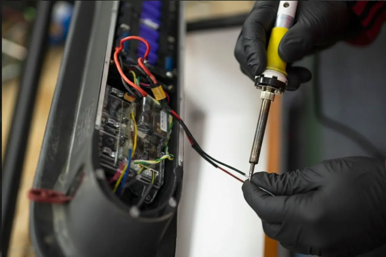 Réparation et maintenance de trottinette